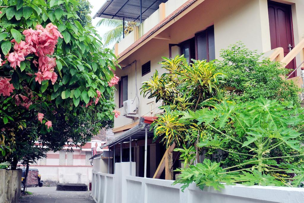 Das Residency Bed and Breakfast Kochi Esterno foto